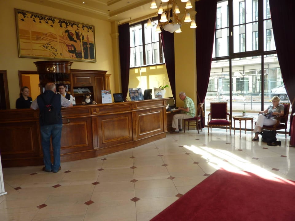 Hotelrezeption Victor's Residenz Hotel Leipzig