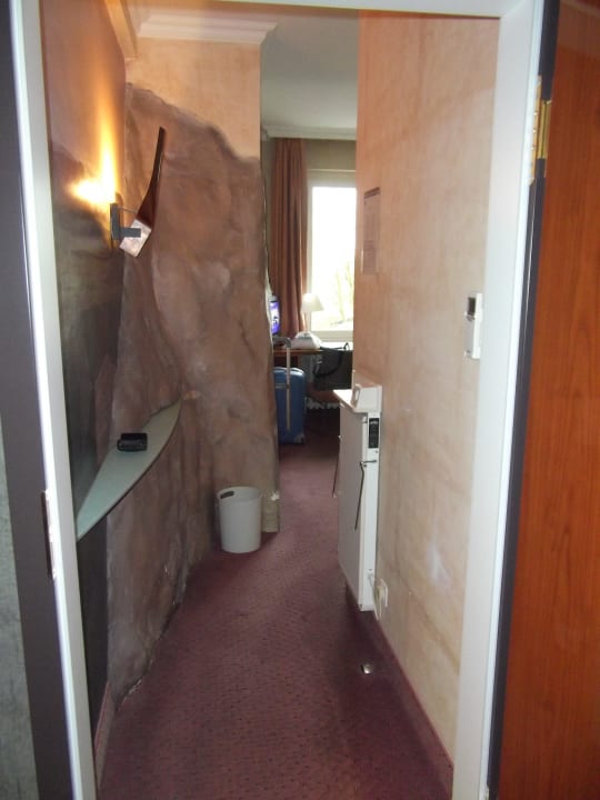 Eingang des Zimmers Best Western Plus Hotel St. Raphael