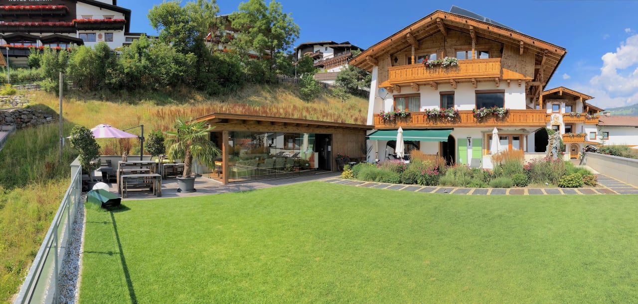 Gartenanlage Aparthotel Krösbacher