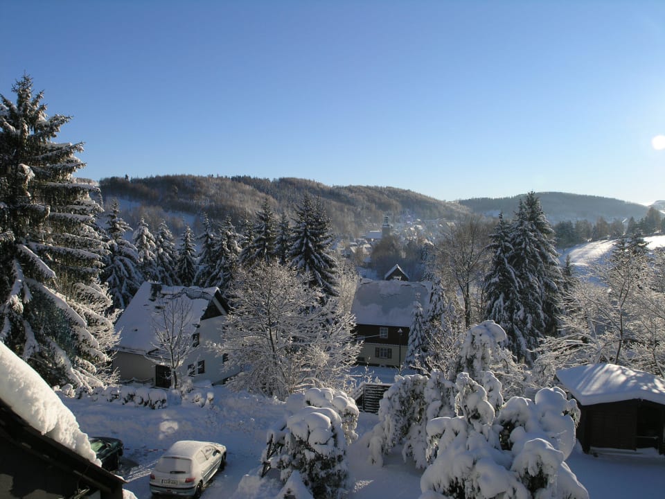 Blick vom Hotel nach Geising im Winter Berghotel Schellhas