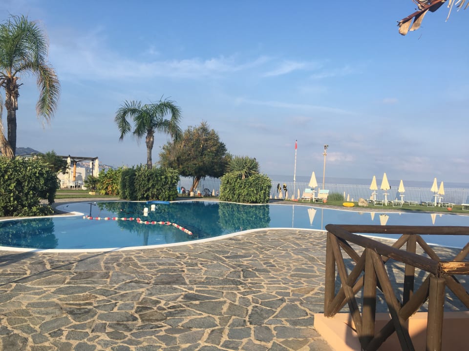 Pool BV Borgo del Principe