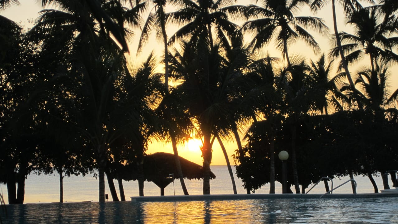 Sonnenuntergang Dreams La Romana Resort & Spa