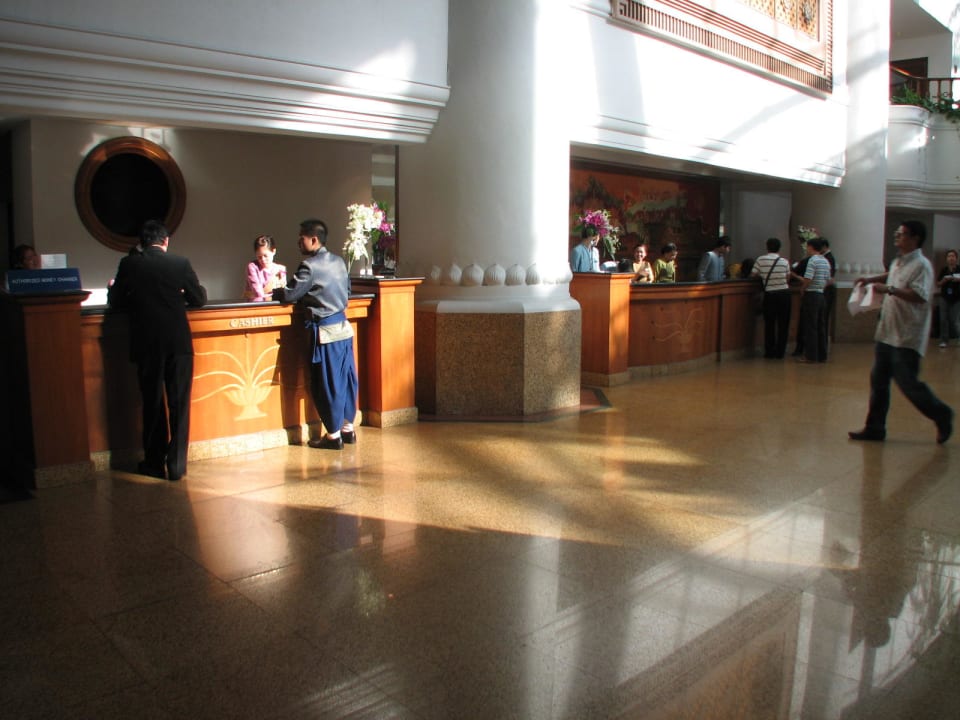 Rezeption Hotel The Montien Riverside