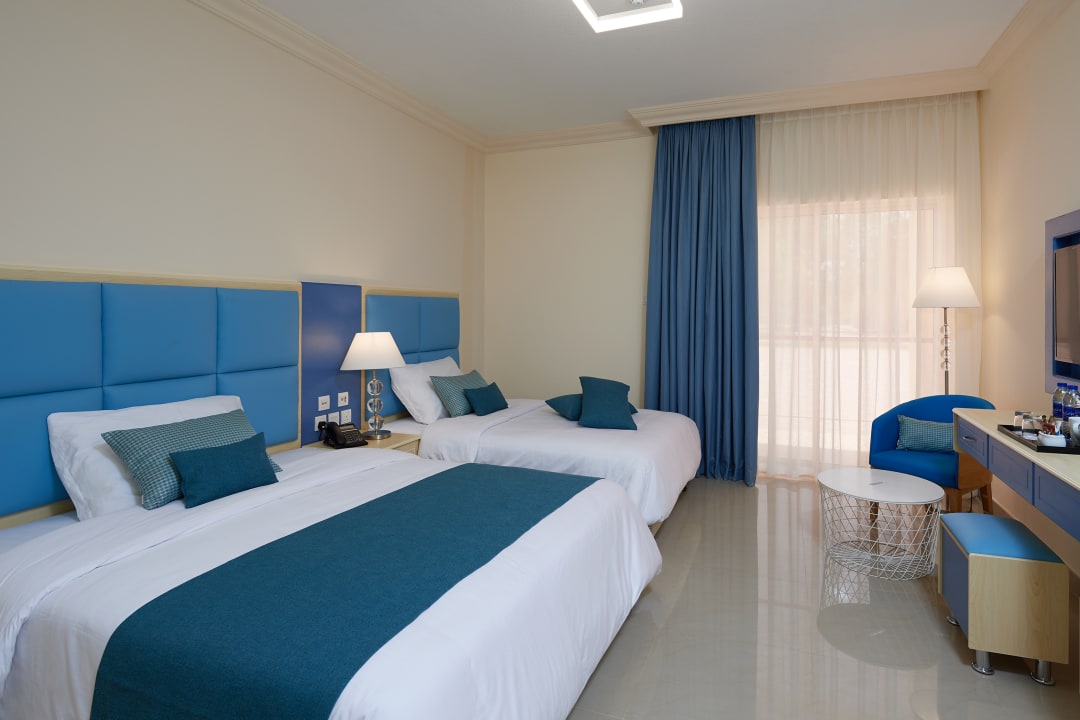 Zimmer BM Beach Resort