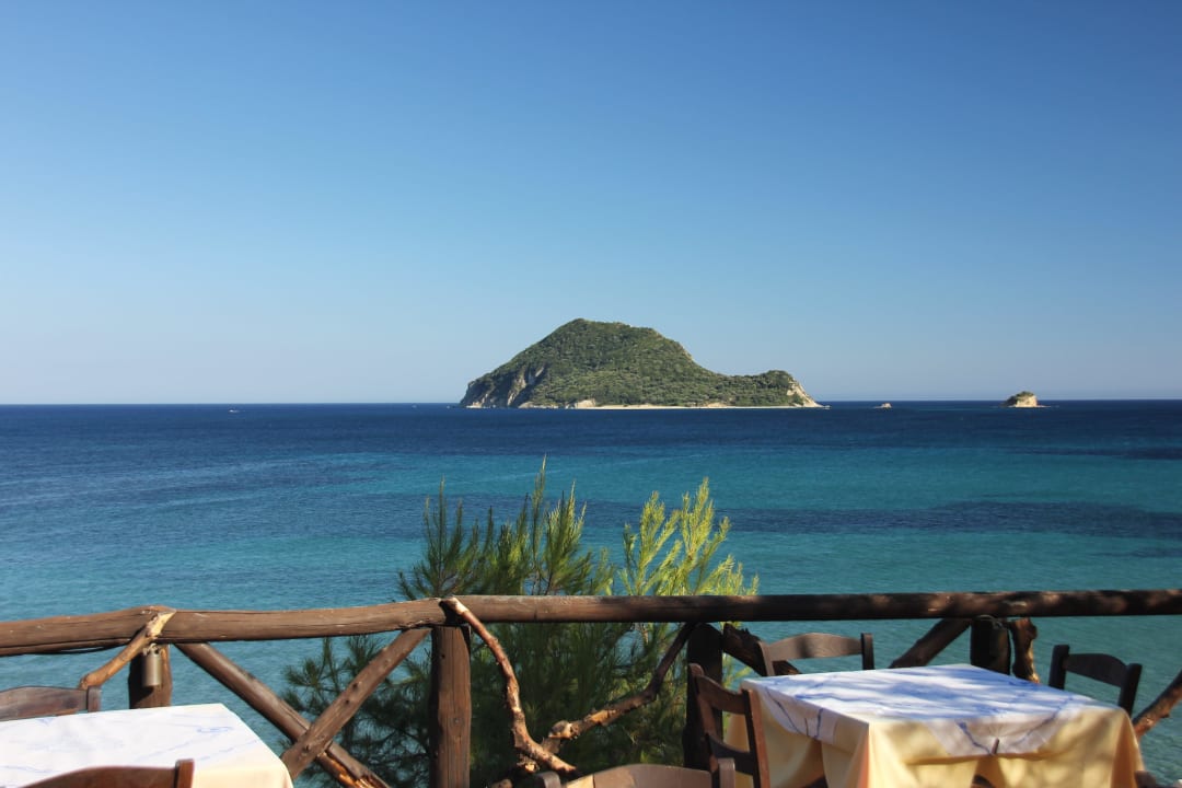 Widok z baru Gloria Maris Hotel Suites and Villa