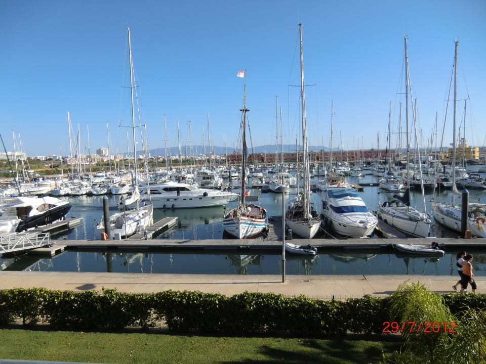 Blick vom Balcon NH Marina Portimão Resort