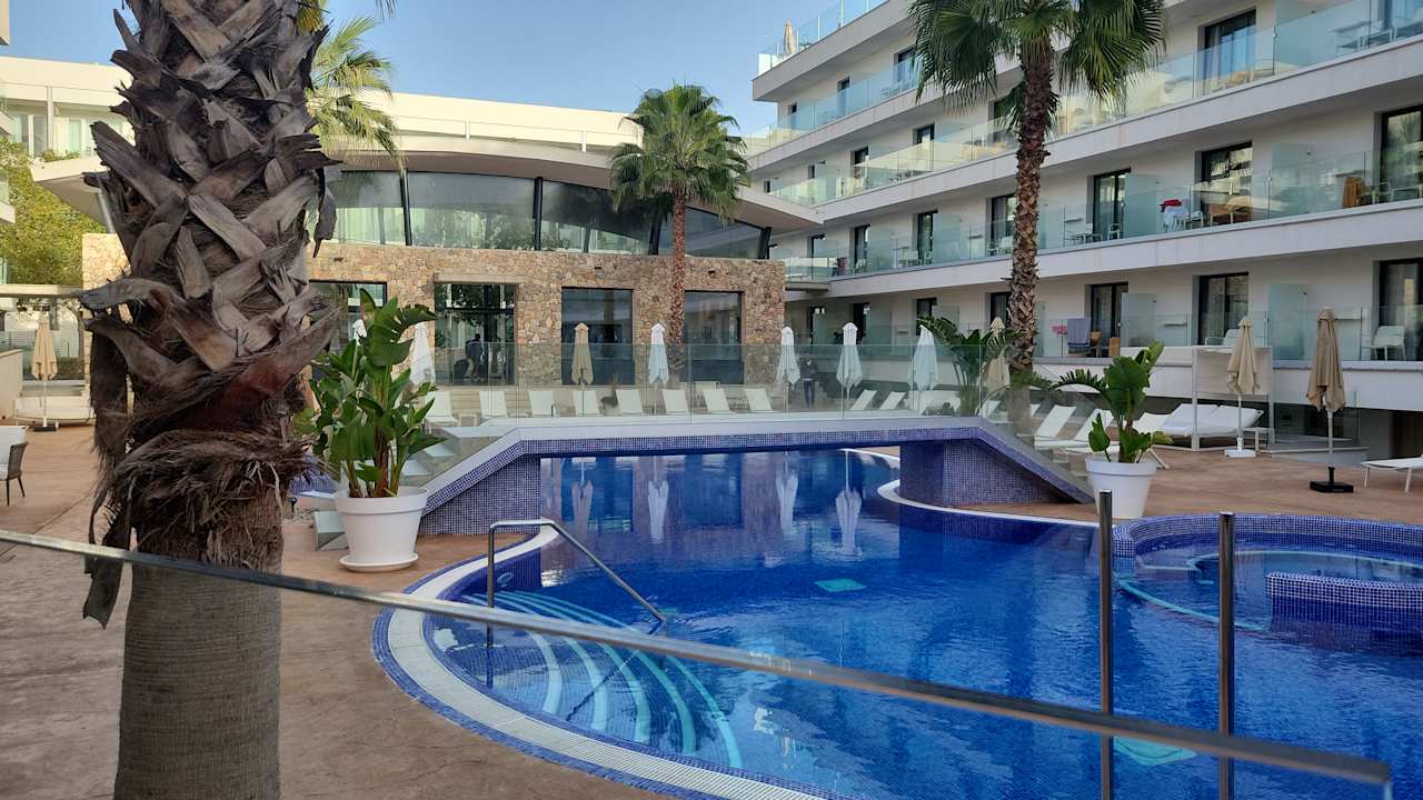Pool Hotel Morlans Suites