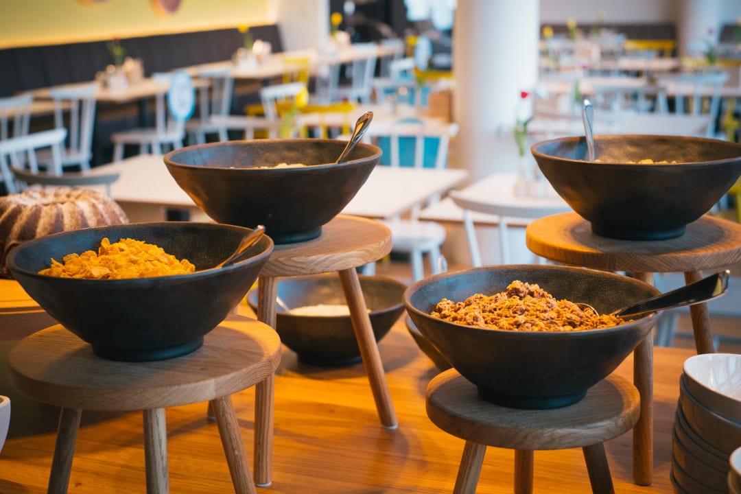 Buffet Breakfast Vienna House Easy Berlin