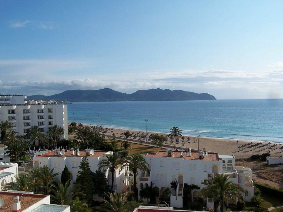 Ausblick zum Strand Hipotels Bahia Grande