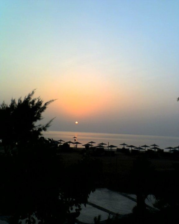 Alba dalla camera Shams Alam Beach Resort