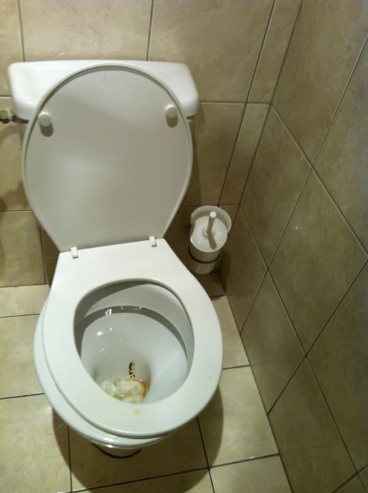 WC unterhalb Lobby um 9.30 Uhr morgens Hotel Mareblue Beach