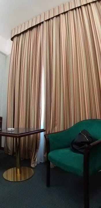 Zimmer Golden Tulip Crivi's Hotel