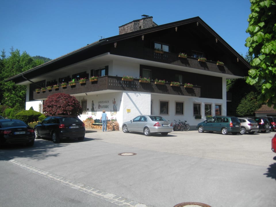 Seerose - Eingang Gästehaus Seerose