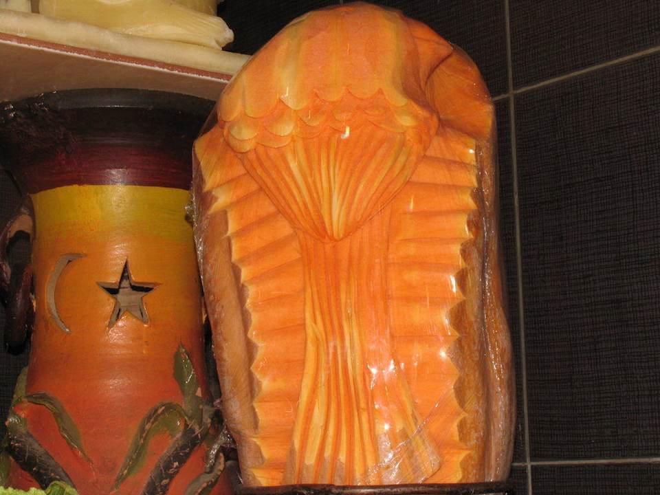 Schöne Schnitzereien im Restaurant Pickalbatros Aqua Park Resort - Hurghada