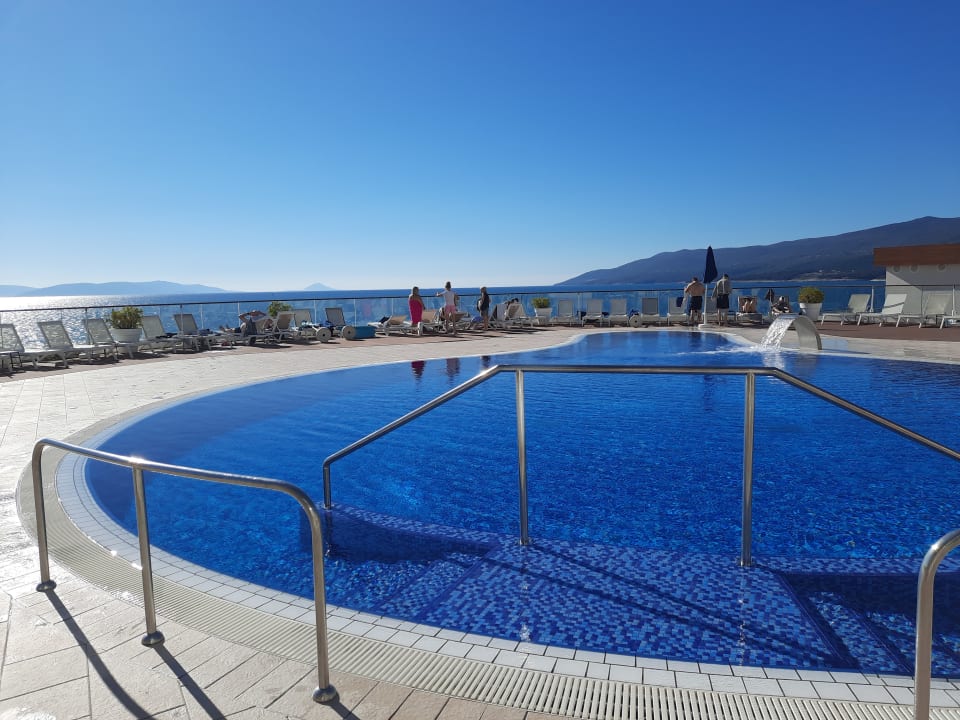 Pool Valamar Bellevue Resort