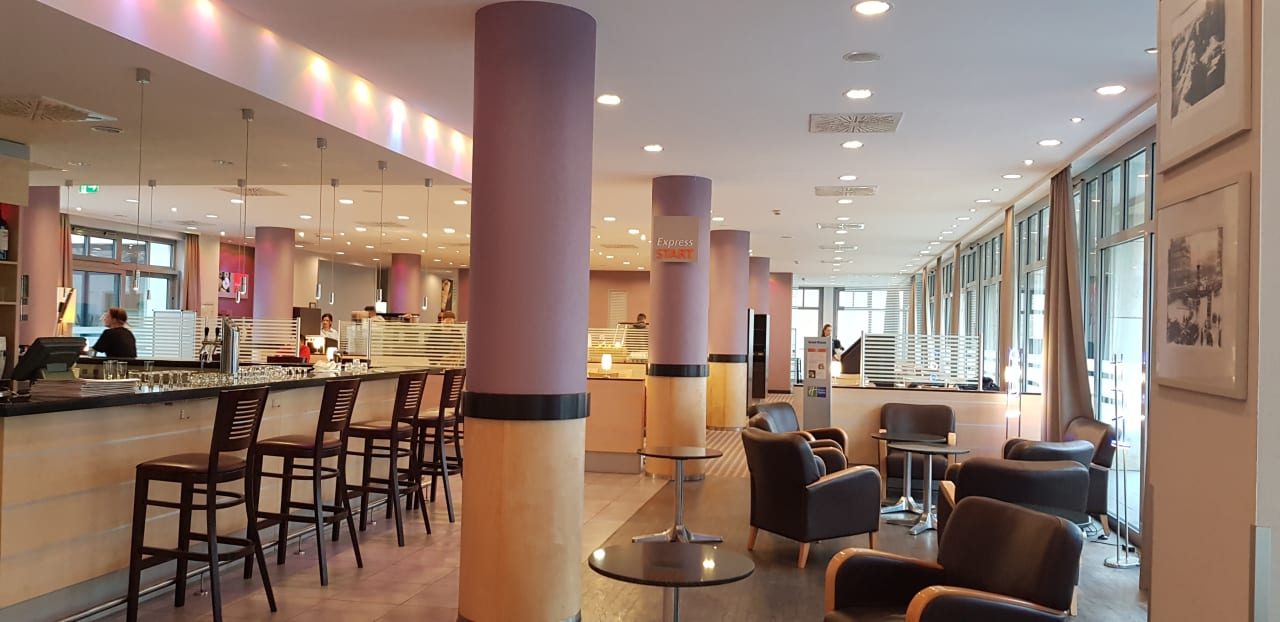 Gastro Holiday Inn Express Berlin City Center