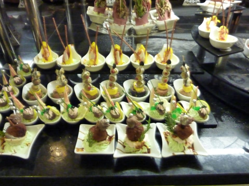 Angerichtet mit viel Liebe Port Nature Luxury Resort & Spa