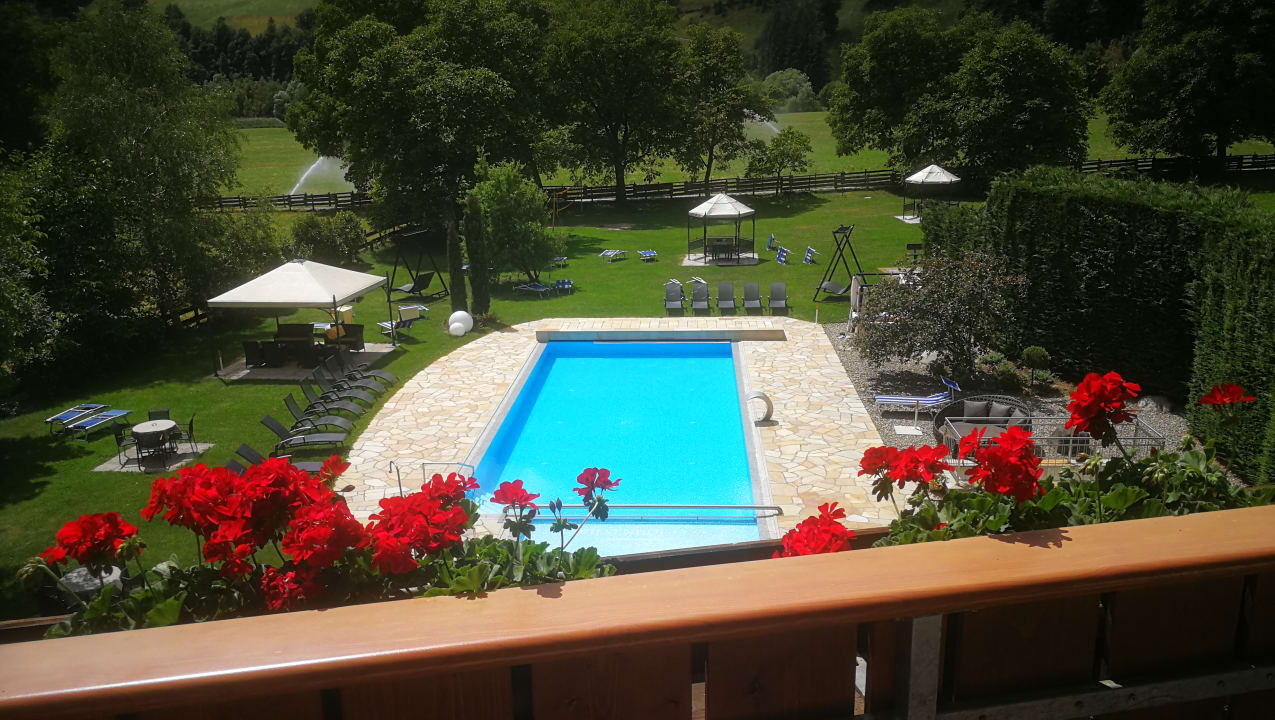 Pool Hotel Wiesenhof Garden Resort
