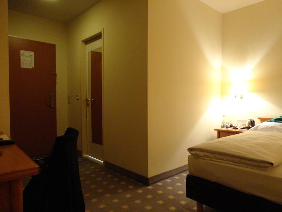 Zimmer Leonardo Hotel Hamburg Airport