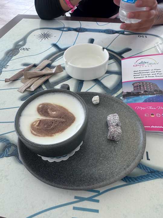 Lobby Alba Queen Hotel