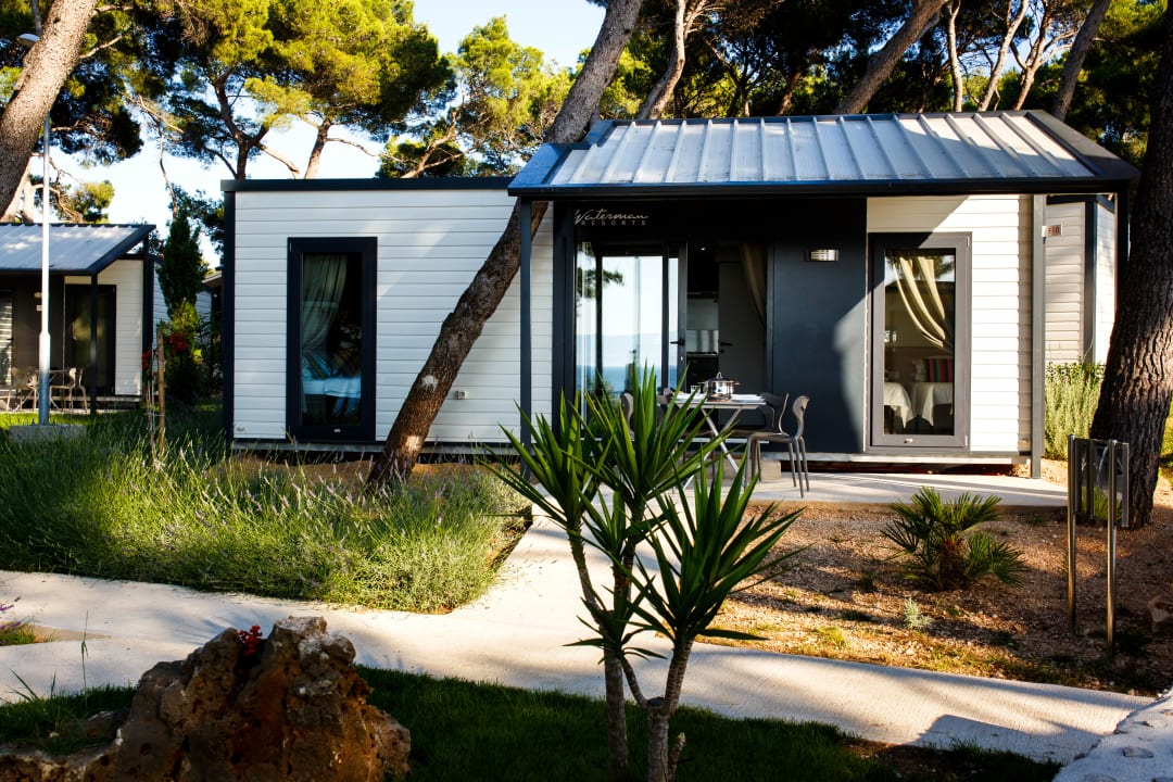 Außenansicht Waterman Beach Village camp & Glamping