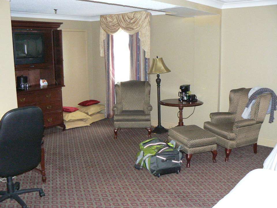 Zimmer vom Bad aus gesehen Crowne Plaza Fredericton Lord Beaverbrook