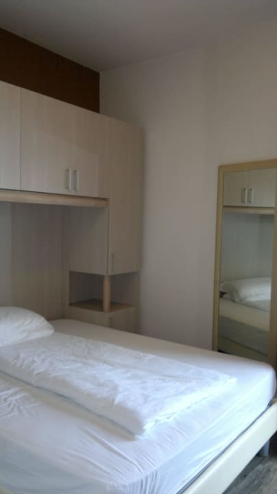 Französisches Bett 1,40 x 2,00 m Hotel Astor