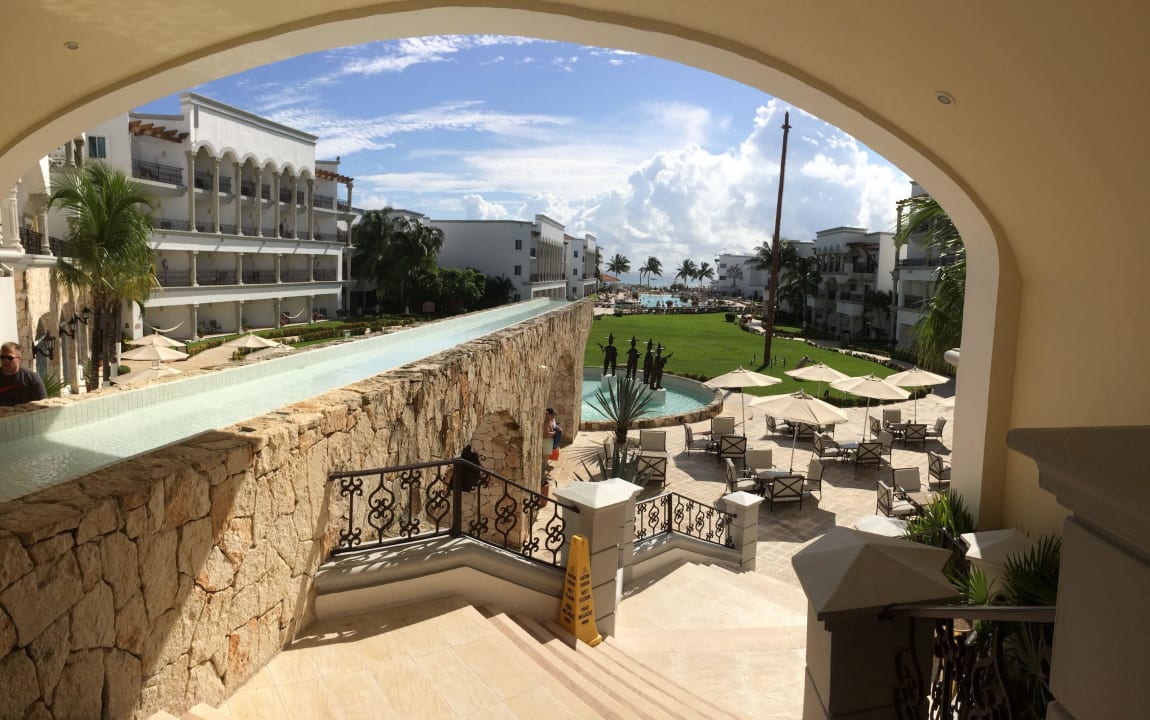Durch die Lobby zum Pool und Strand Hyatt Vivid Playa del Carmen - Adults only