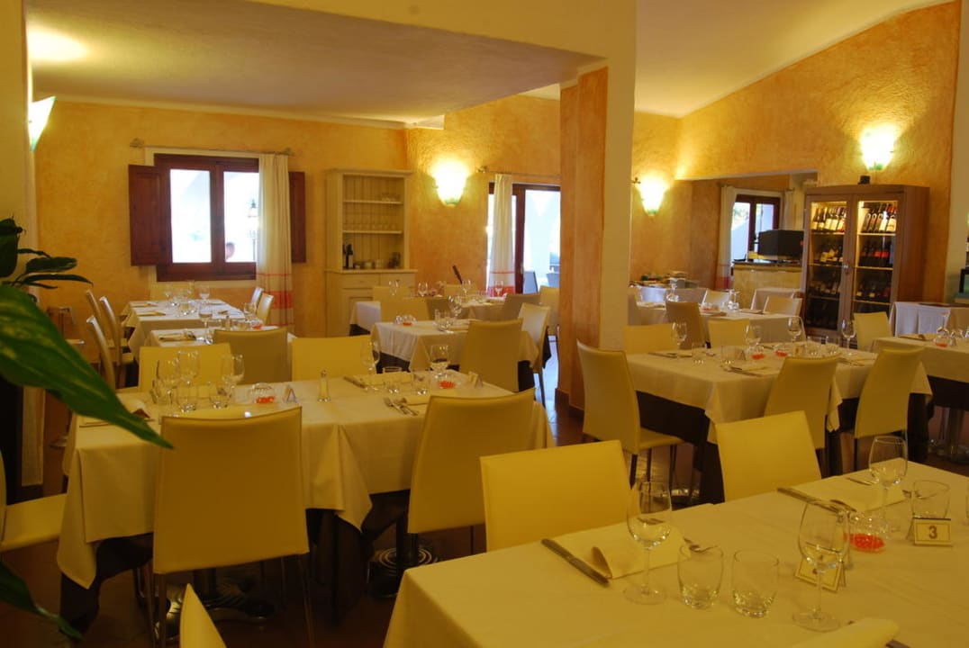 La Sala del Ristorante Corbezzolo Hotel Mon Repos