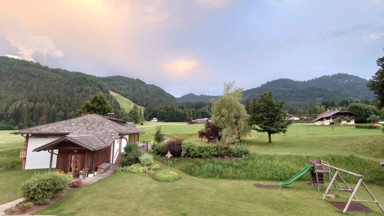 Ausblick Hotel Das Leonhard - Naturparkhotel am Weissensee