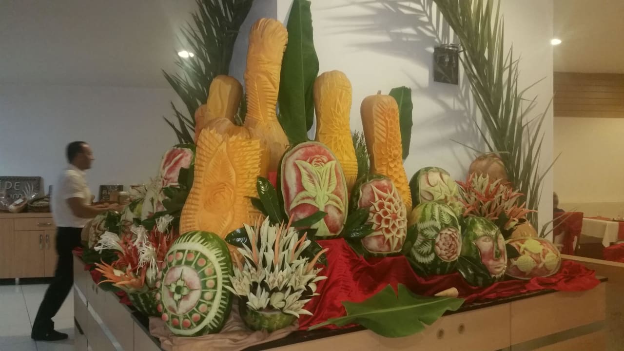 Schönheit am türkischen Abend  Hotel Sidekum