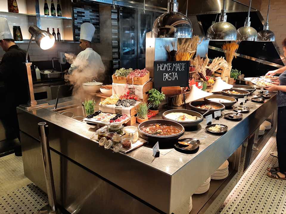 Gastro Le Meridien Abu Dhabi Resort