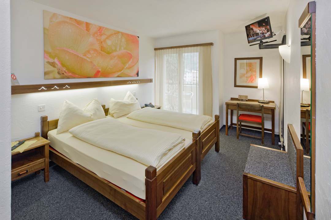 Zimmer Schloßhotel Art Furrer
