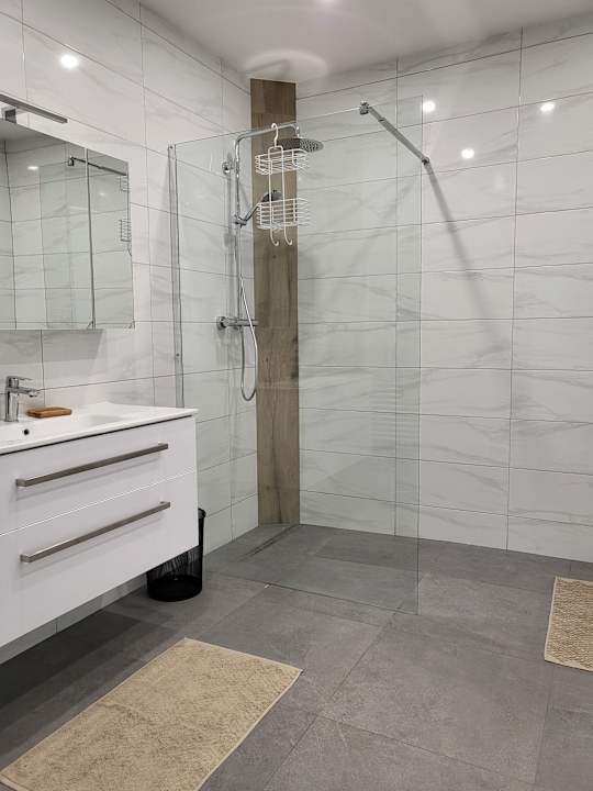 Zimmer Appartements und Vinoteka David