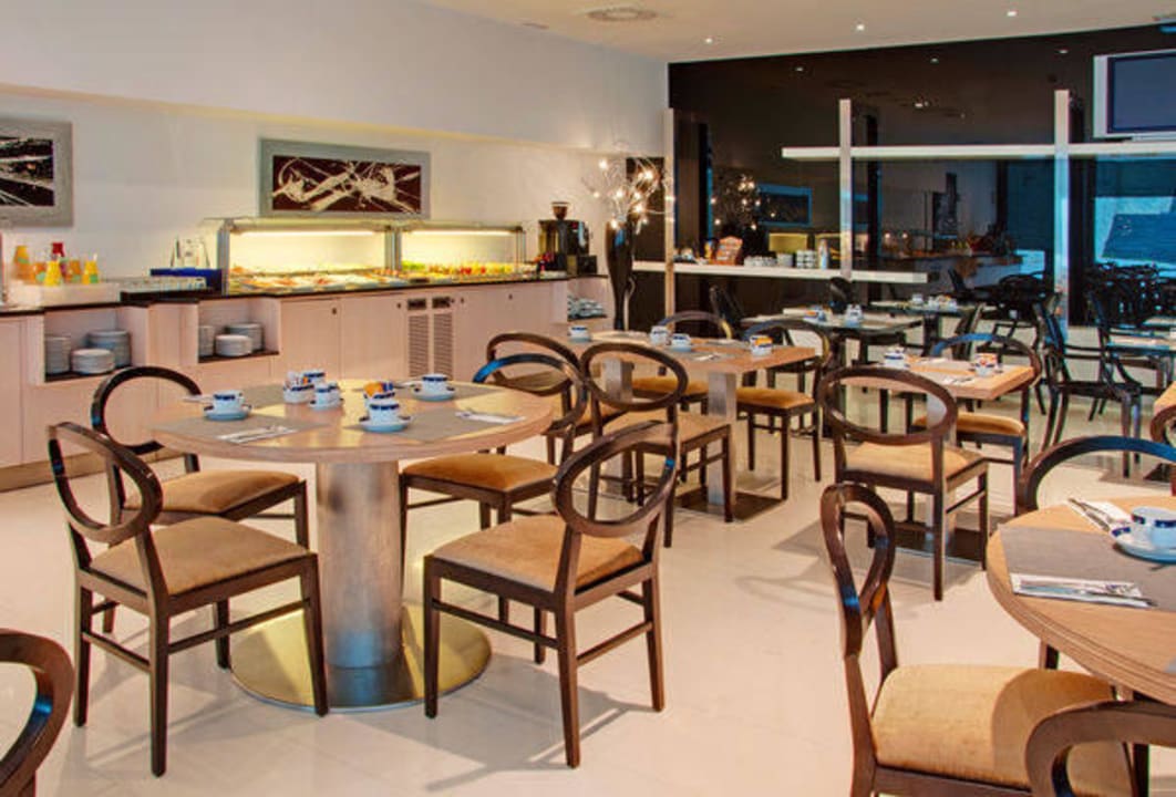 Breakfast buffet Hotel Zentral Ave