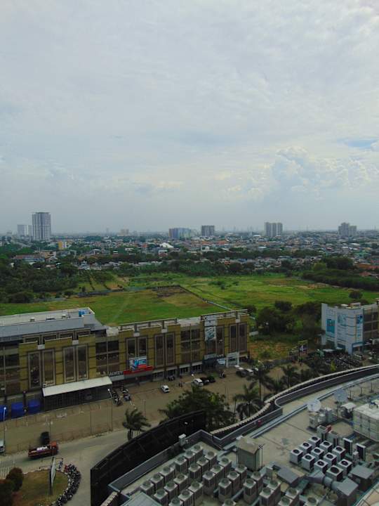 Ausblick Hilton Garden Inn Jakarta Taman Palem