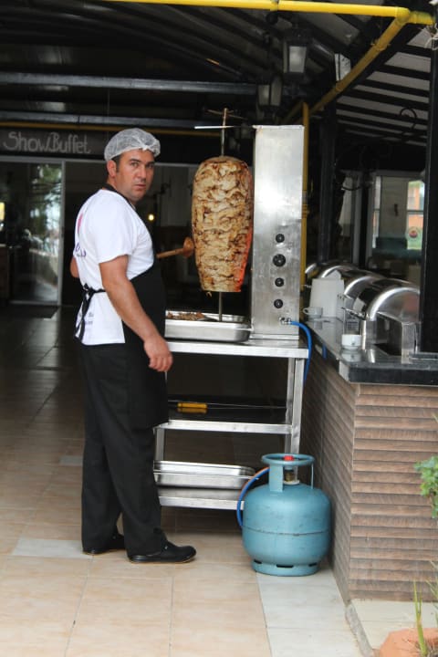 Dönermann  Club Turtas Beach Hotel