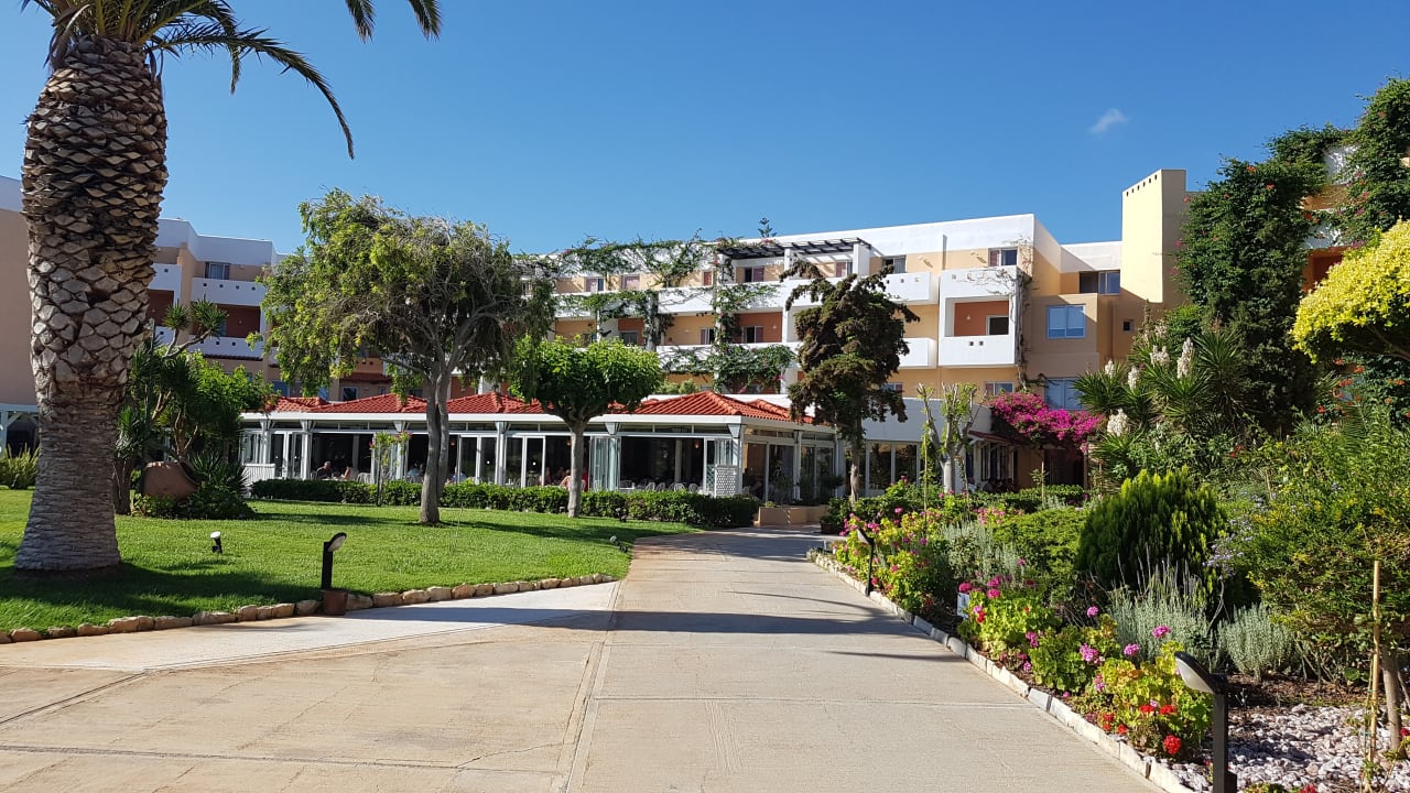 Außenansicht Anissa Beach & Village