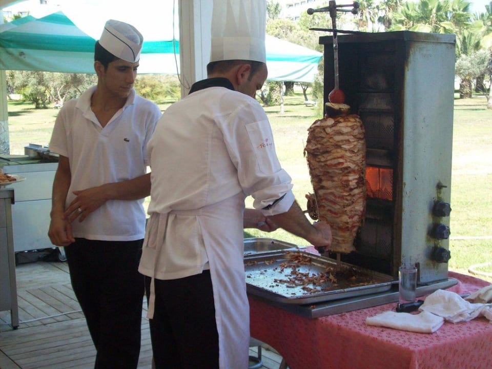 Köche beim Chicken-Döner Hotel Orfeus Park