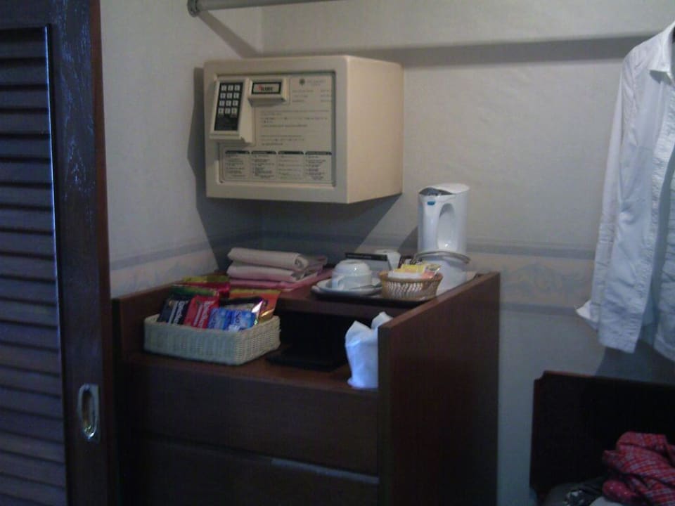 Inroomsafe The Tawana Bangkok