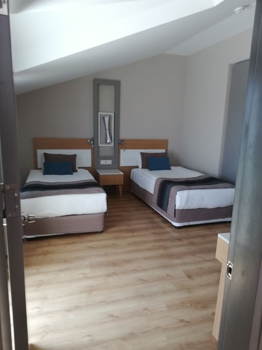 Zimmer Palm World Side Resort & Spa