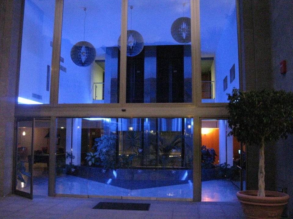 Eingang des Hotels LIVVO Costa Taurito