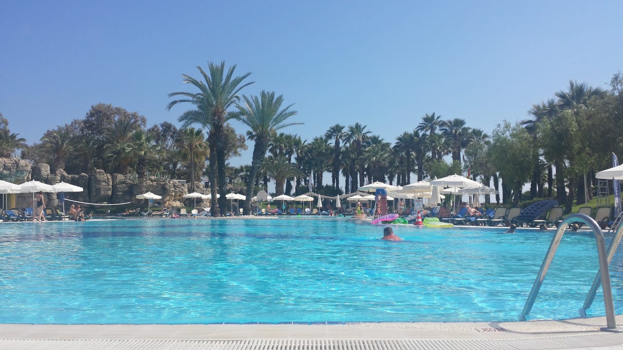 Pool Monachus Family Resort Sorgun