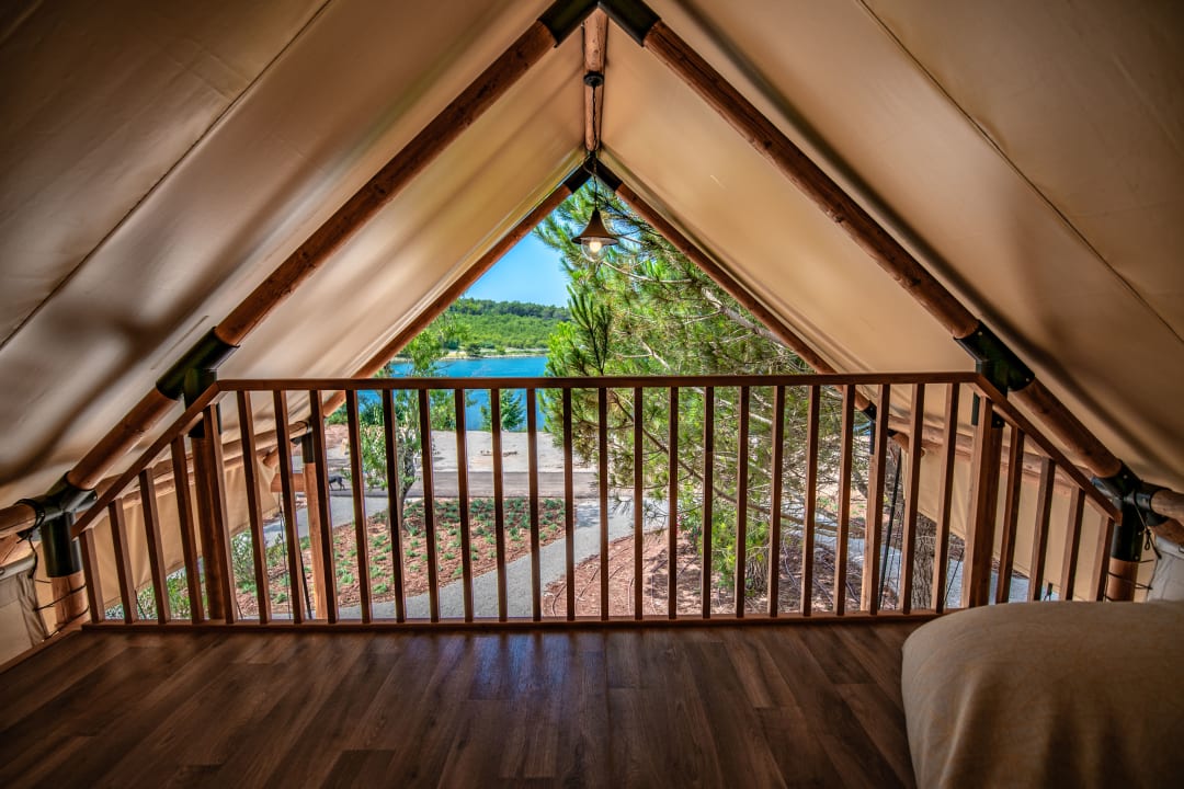 Zimmer Arena One 99 Glamping