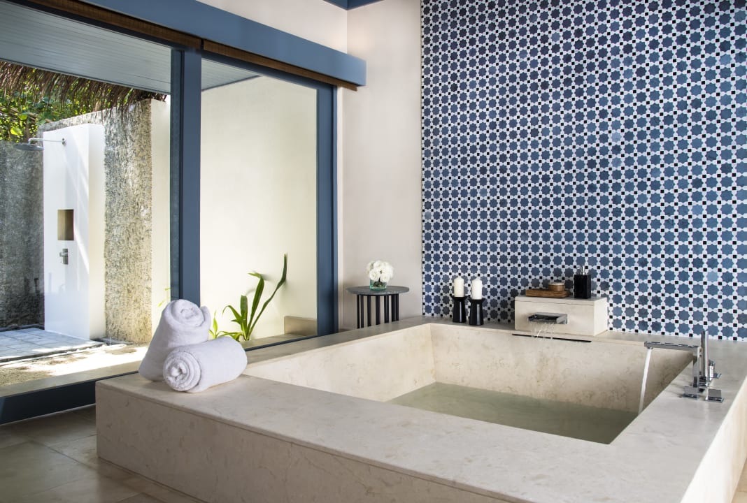 Zimmer The Halcyon Private Isles Maldives, Autograph Collection