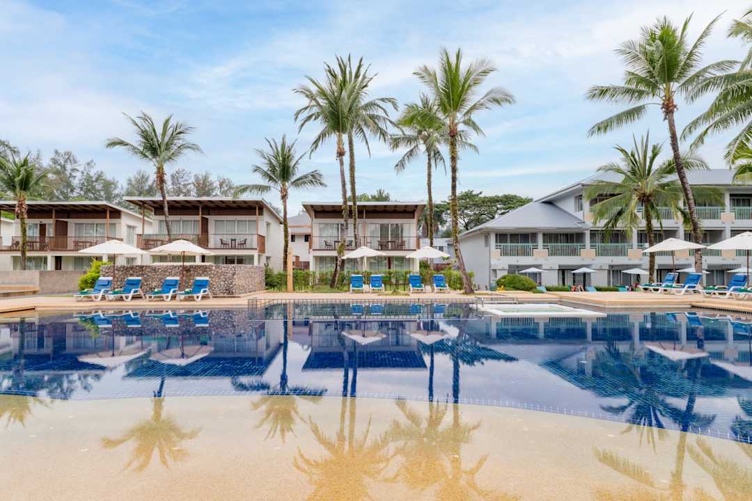 Pool The Briza Beach Resort Khaolak