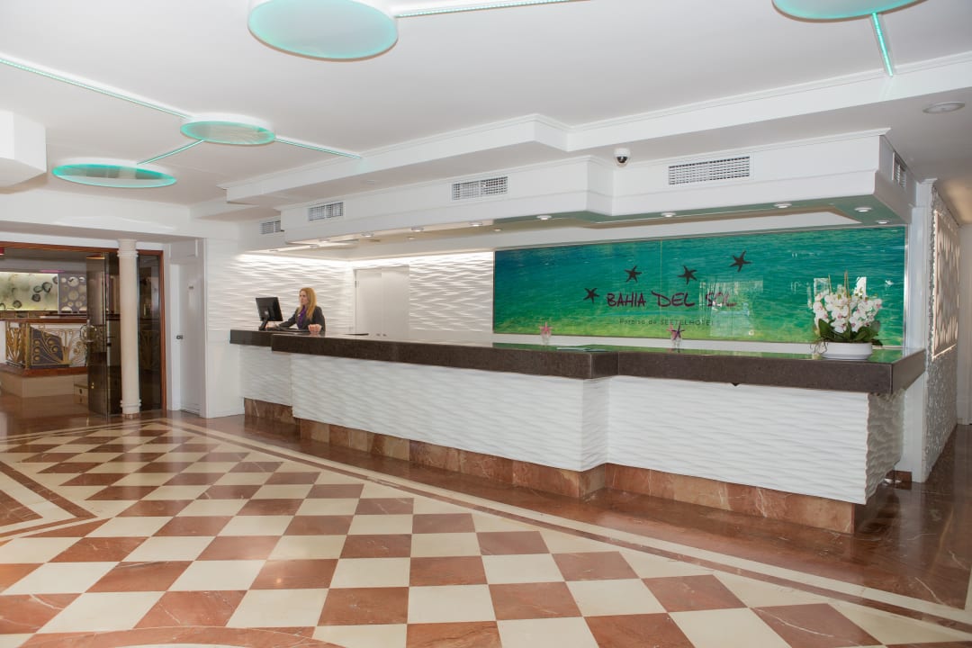 Lobby Hotel Bahia del Sol