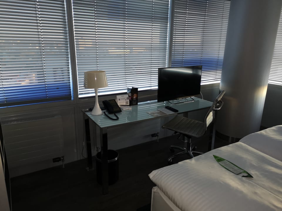 Zimmer INNSiDE by Meliá Düsseldorf Hafen