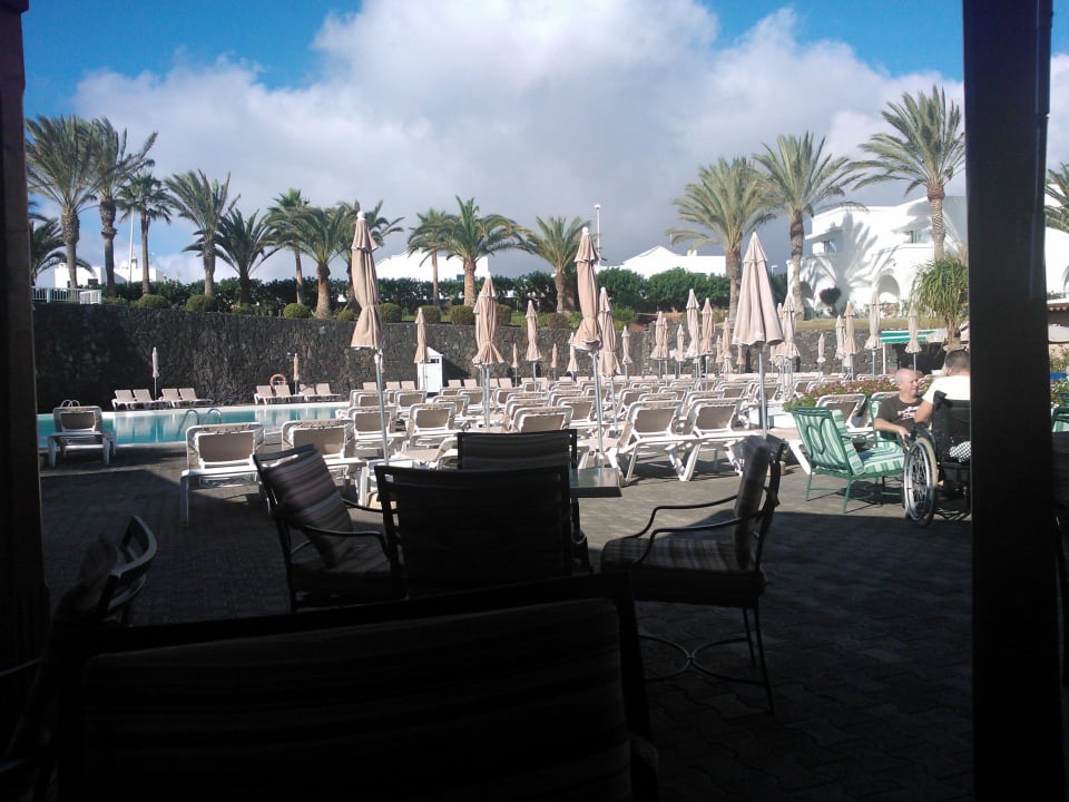 Blick aus dem Restaurant, super Früstücksterrasse Relaxia Olivina