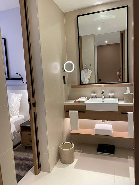 Zimmer Vida Dubai Marina & Yacht Club